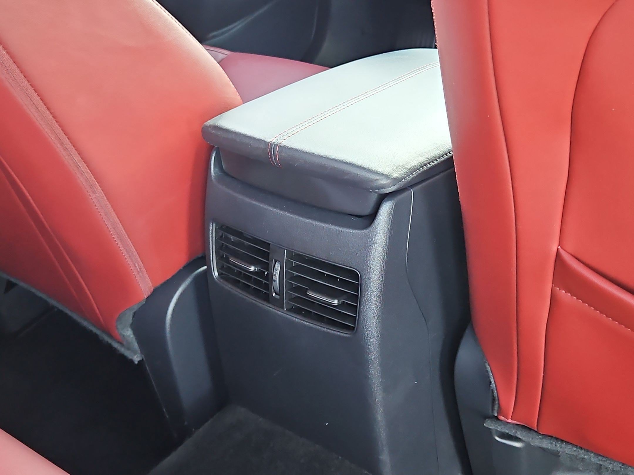 Certified Used 2023 Gray Mazda 2.5 S Carbon Edition image 29