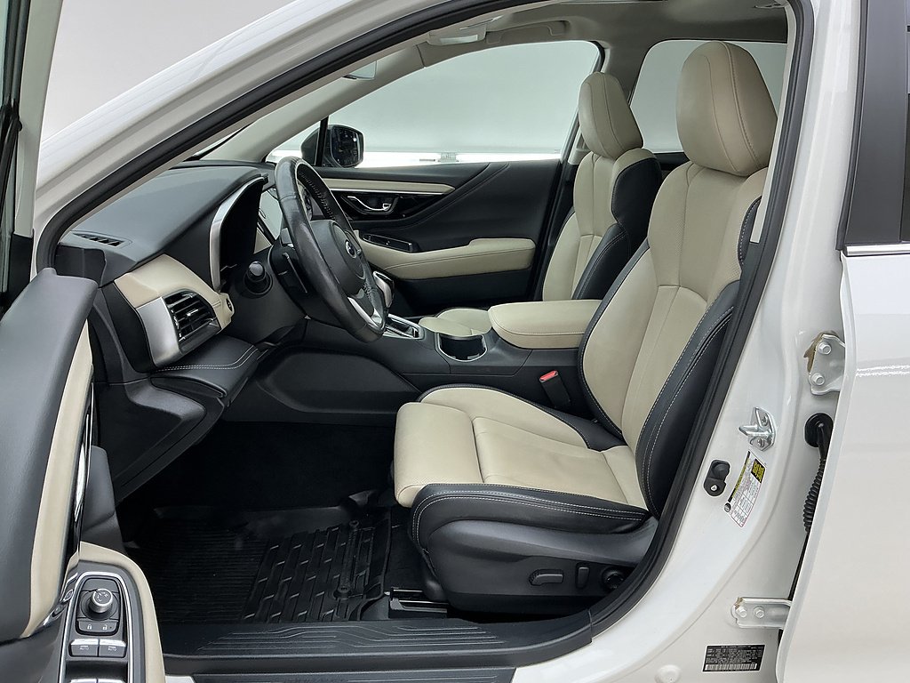 Used 2024 WHITE Subaru Limited image 17