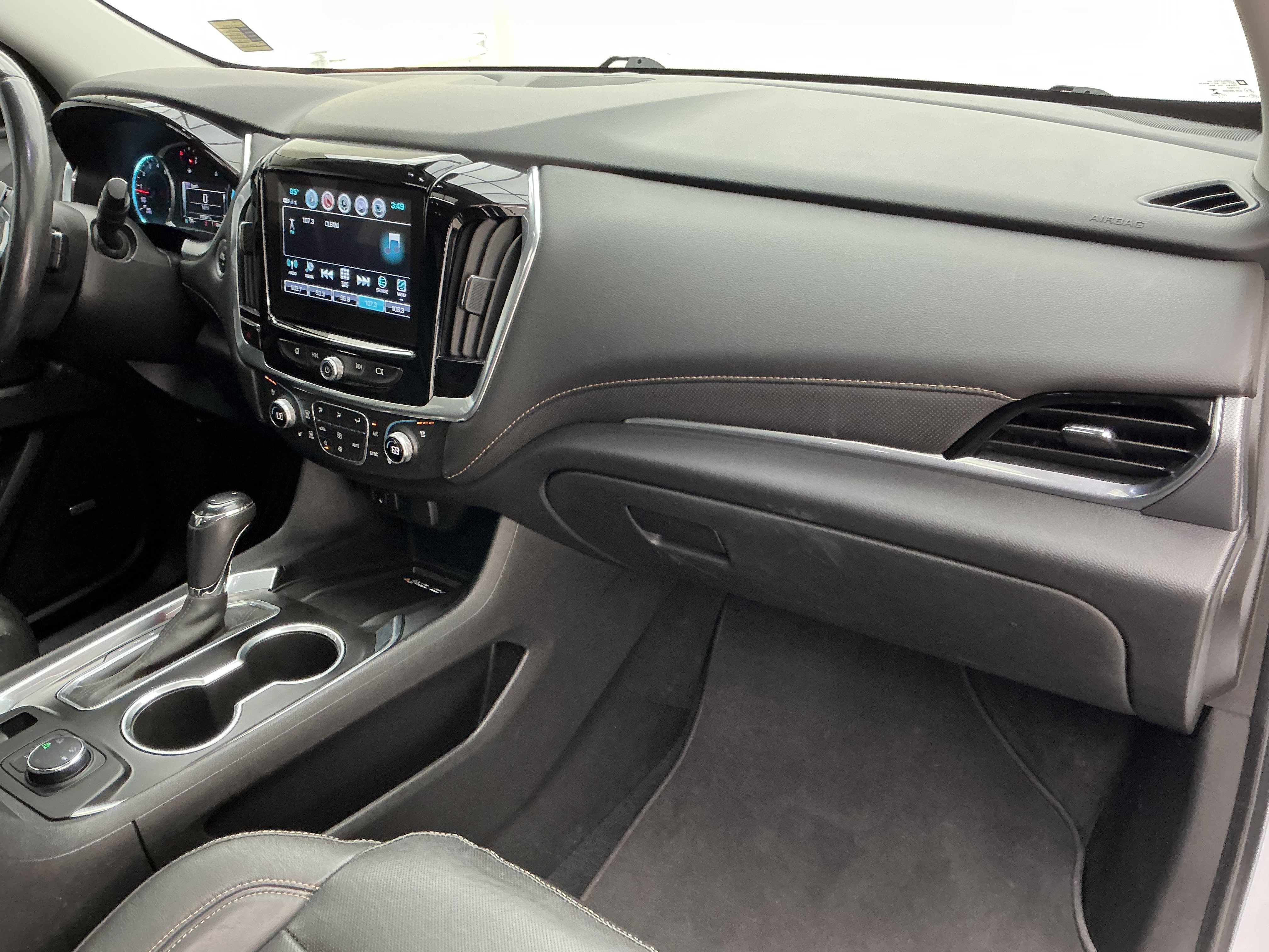 Certified Used 2019 Iridescent Pearl Tricoat Chevrolet Premier image 24