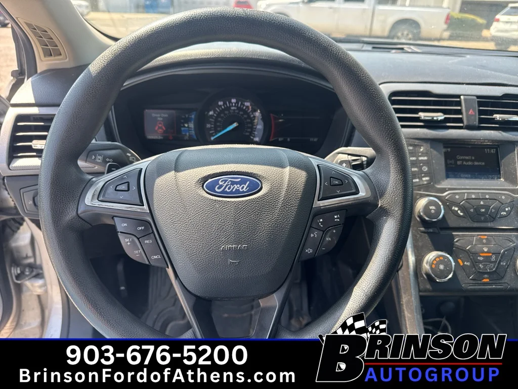 Used 2018 Ingot Silver Metallic Ford SE image 10