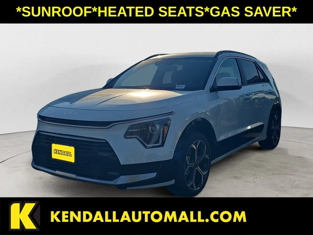 Used 2023 White Kia EX Touring image 1