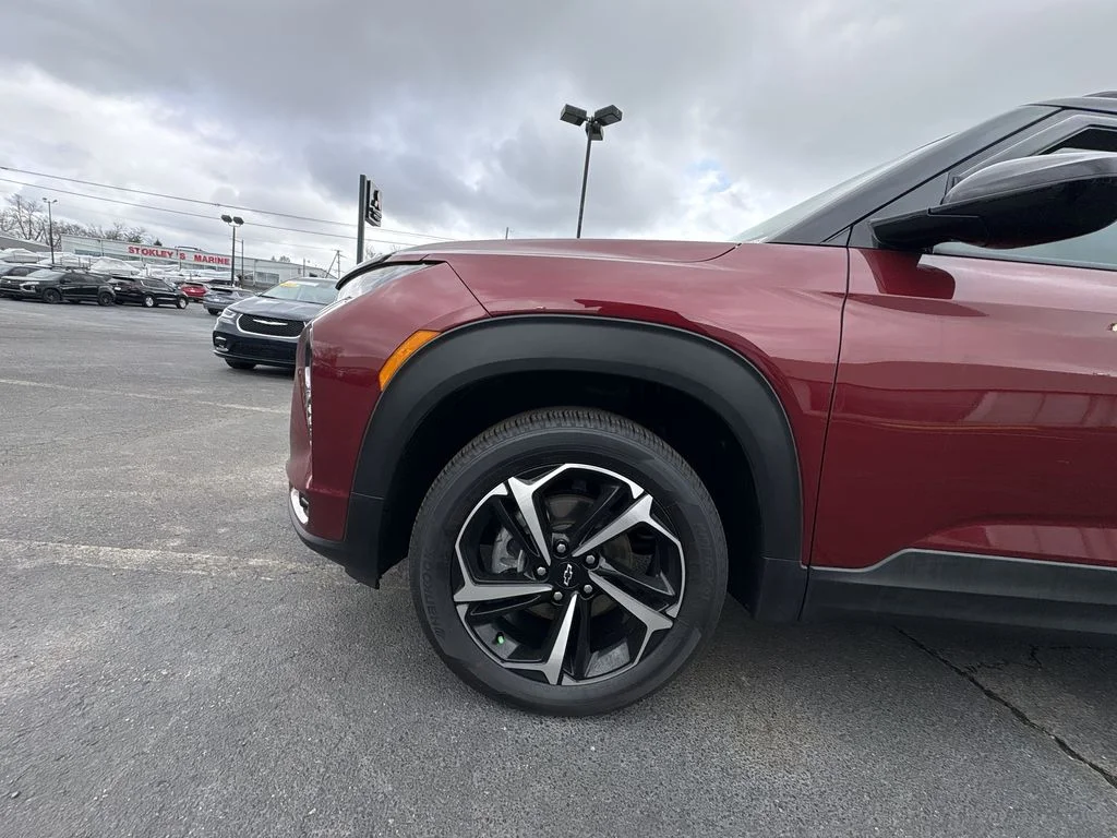 Used 2023 Red Chevrolet RS image 18