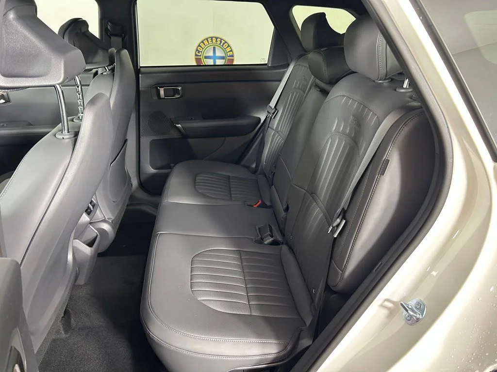 New 2027 Snow White Pearl Kia X-Line S image 15