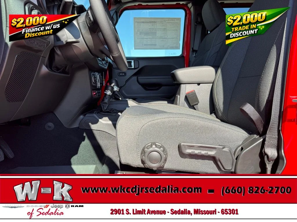 2025 Jeep Gladiator Willys - Photo 11