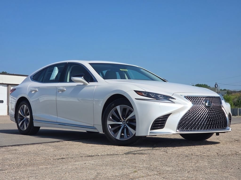 Used 2018 White Pearl Lexus 500 Base image 2