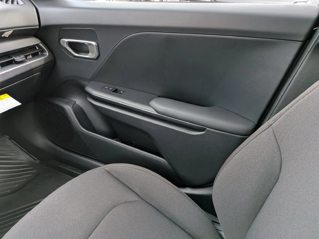 New 2027 Aurora Black Kia LXS image 39