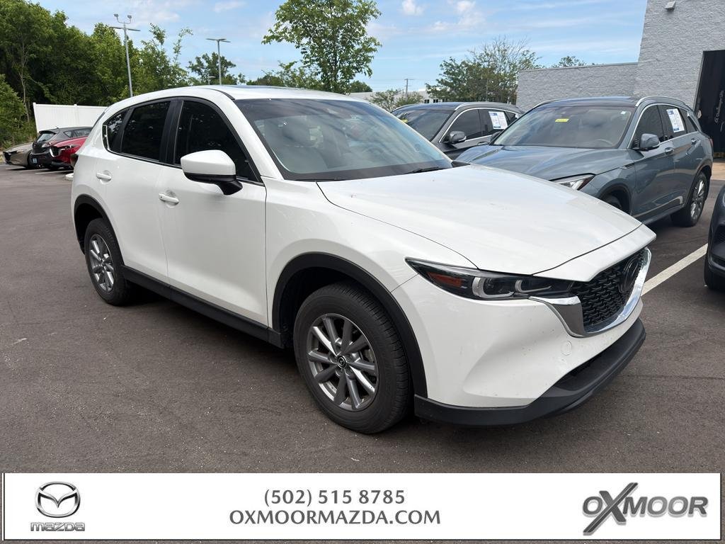 2023 Mazda CX-5 S Preferred package Auto AWD's photo