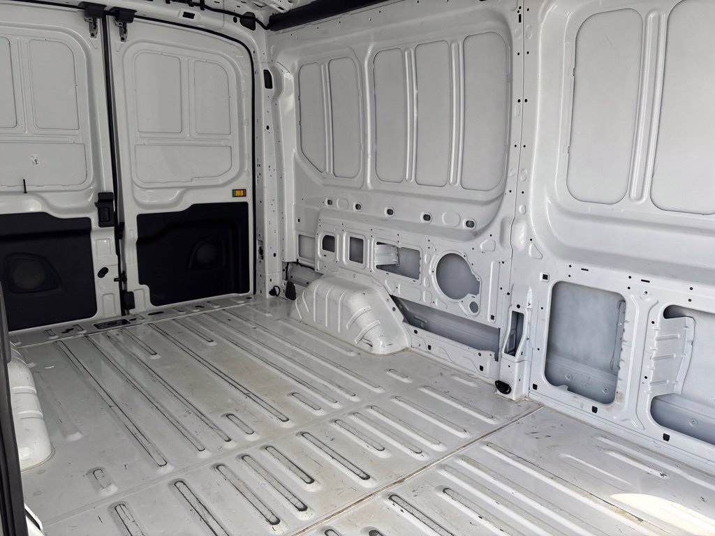 Used 2025 White Ford Base image 17