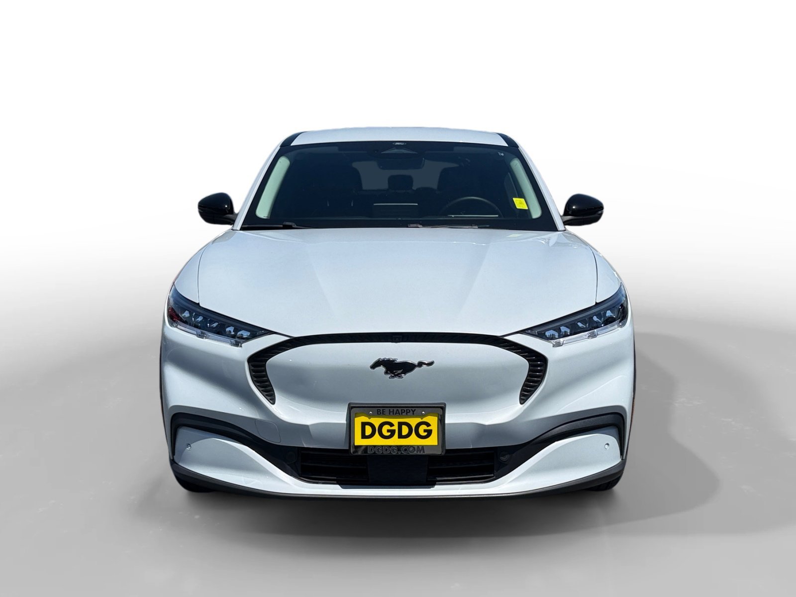 Used 2023 White Metallic Ford Select image 8