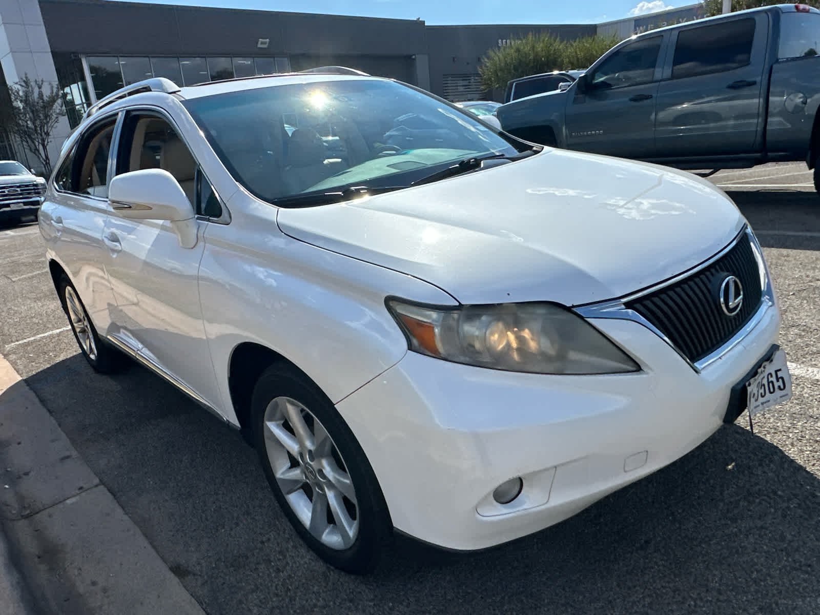Used 2011 Starfire Pearl Lexus  image 4