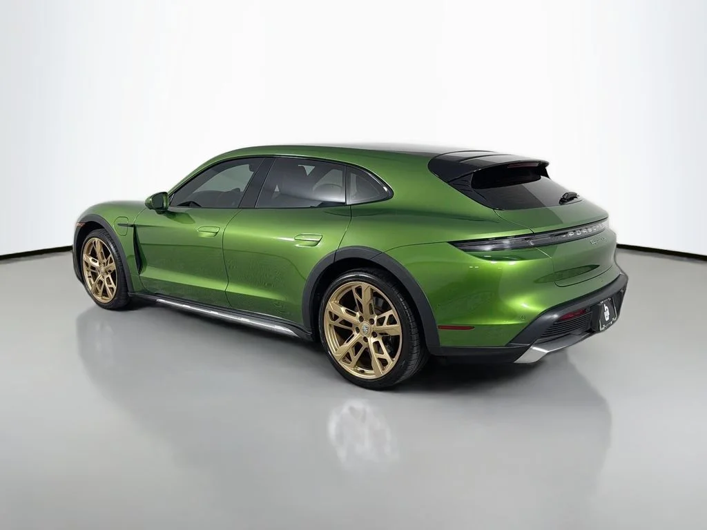 Used 2021 Green Porsche 4S image 7