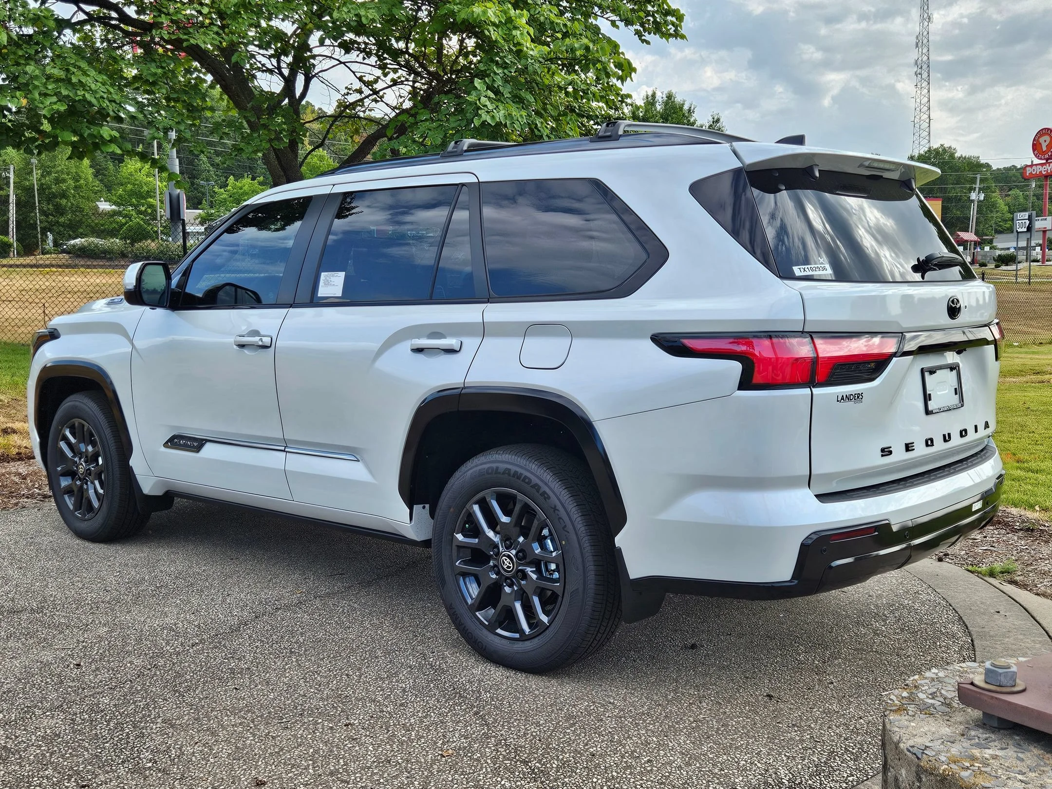 New 2026 Wind Chill Pearl Toyota Platinum image 5
