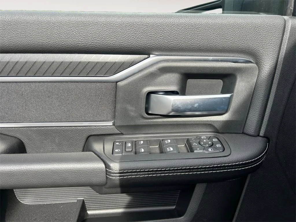 2026 RAM 2500 Big Horn - Photo 11