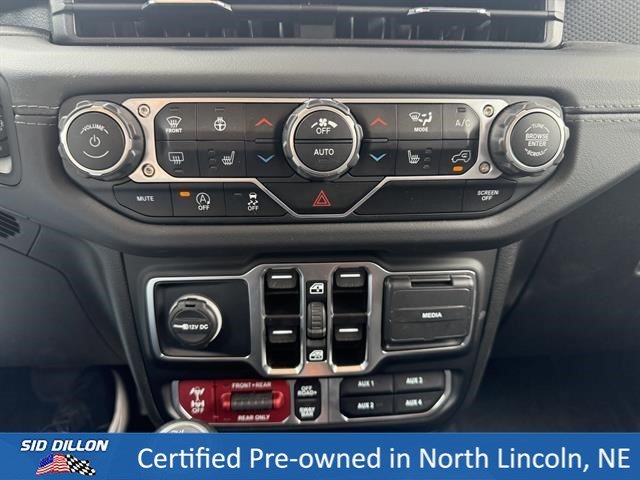 Used 2025  Jeep Rubicon image 17