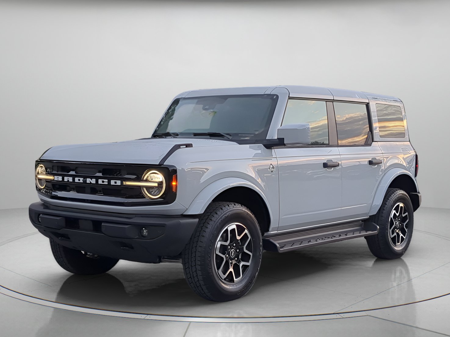 New 2026 Avalanche Gray Ford Outer Banks® image 1