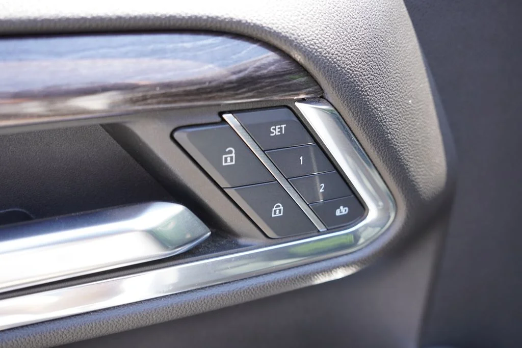 Used 2024 Summit White Chevrolet LTZ image 24