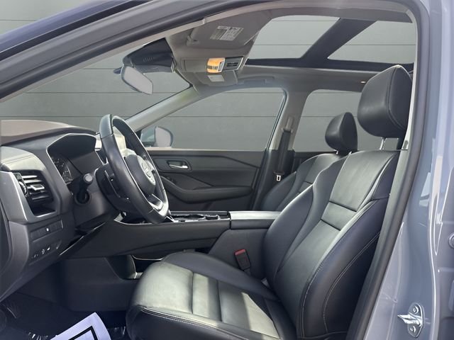 Used 2023 Gray Nissan SL image 10