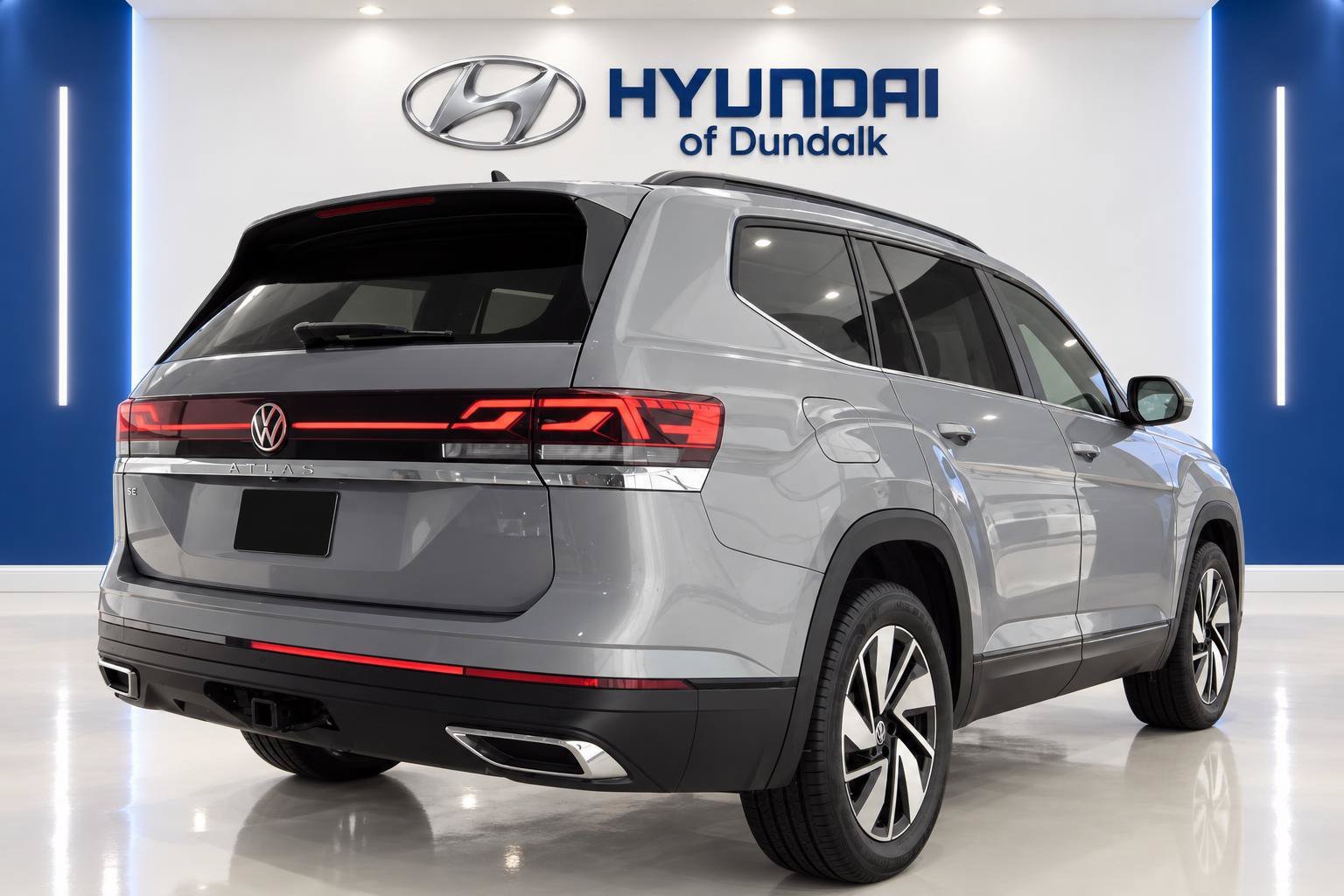 Used 2026 Silver Volkswagen SE w/Technology image 4