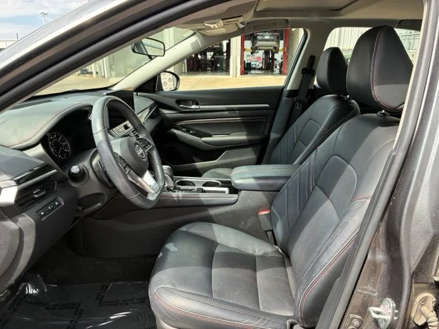Used 2023 Gun Metallic Nissan 2.5 SR image 6