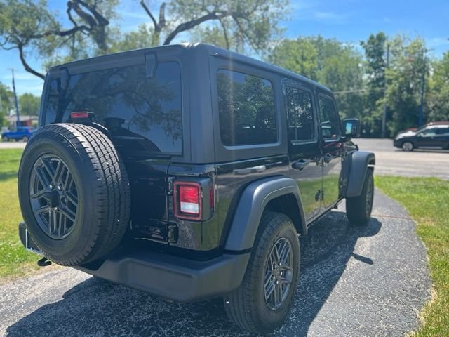 Used 2024 Black Jeep Sport S image 8