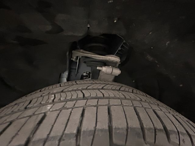 Used 2024 White Jeep Altitude image 22