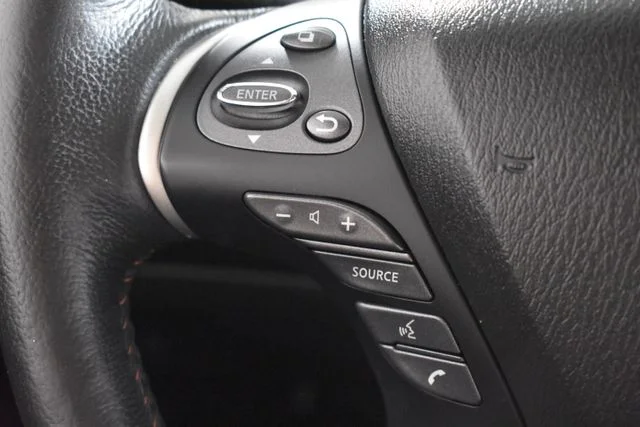 Used 2019 Silver Nissan SV image 22