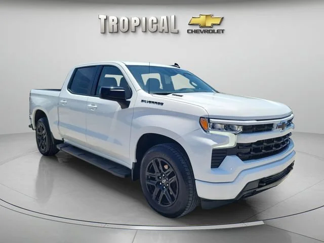 Used 2026 Summit White Chevrolet RST image 7