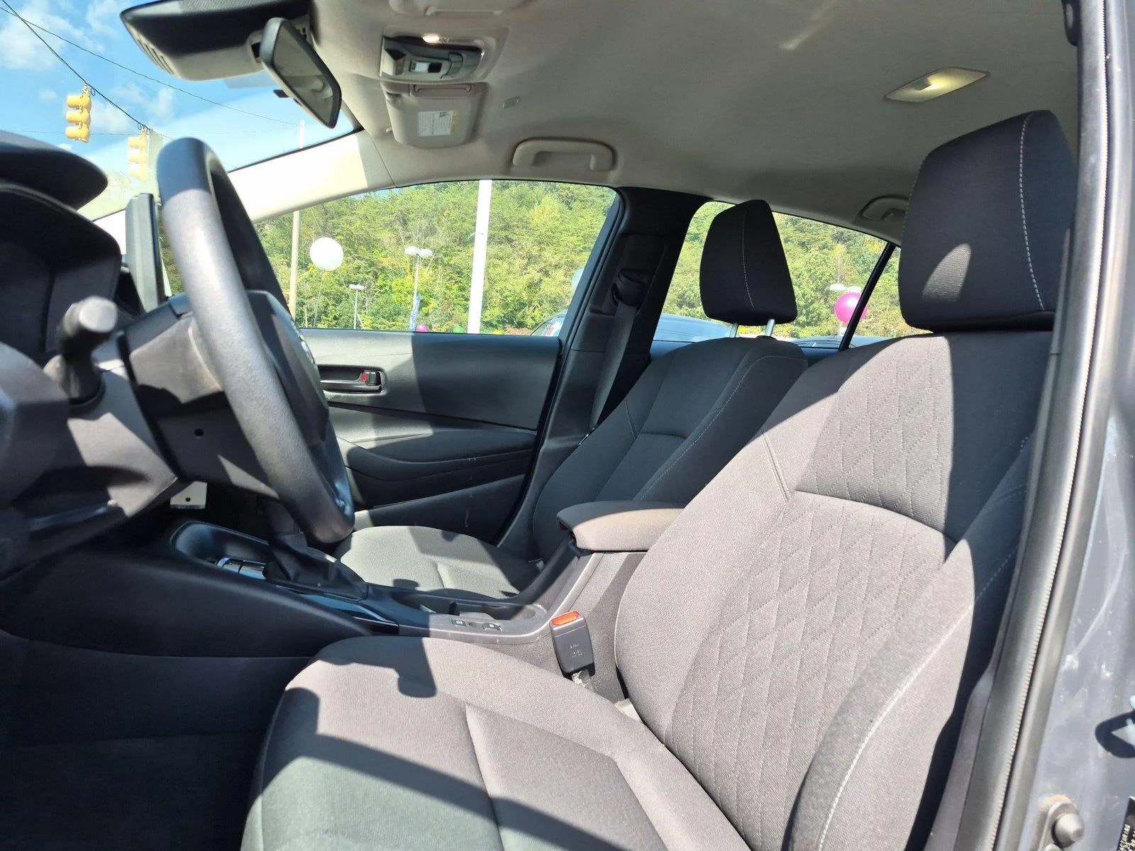 Used 2025 Underground Toyota LE image 17