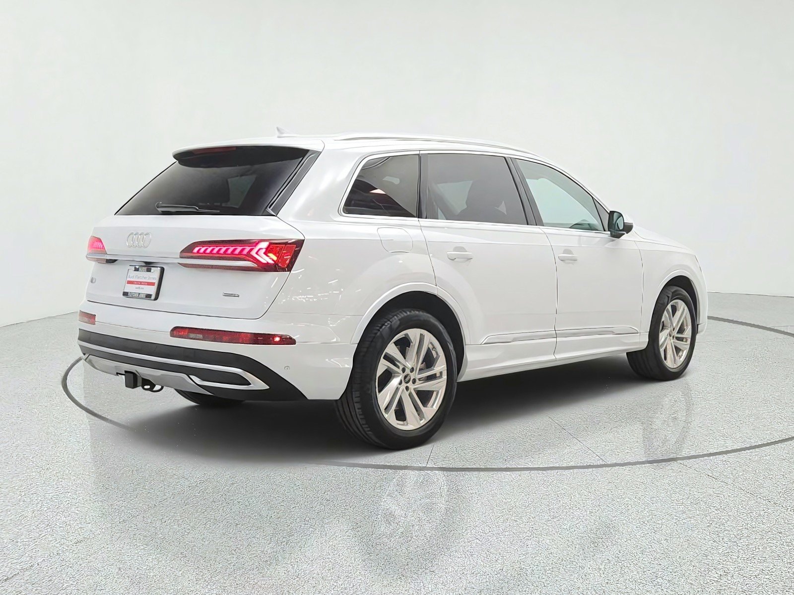 Used 2023 Glacier White Metallic Audi Premium Plus 55 TFSI quattro image 5