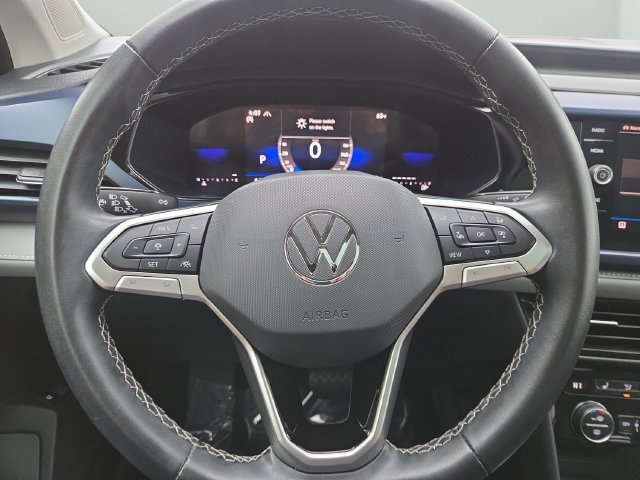 Used 2024 Deep Black Volkswagen 1.5T SE image 22