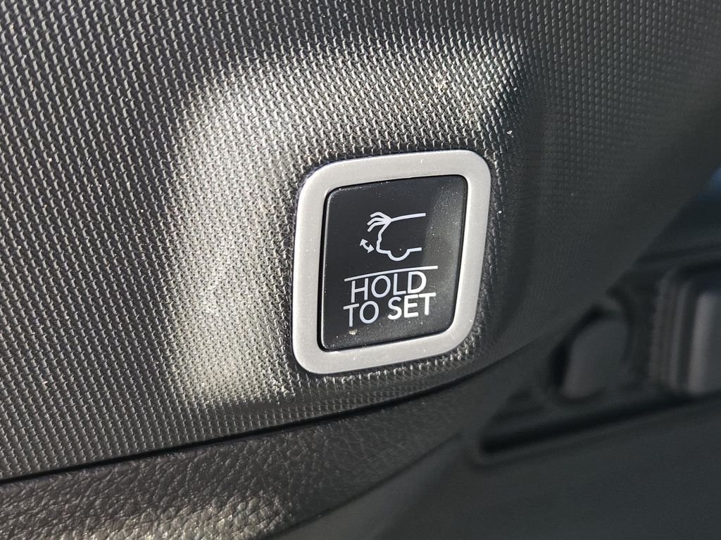 Used 2025 Black Jeep Limited image 43