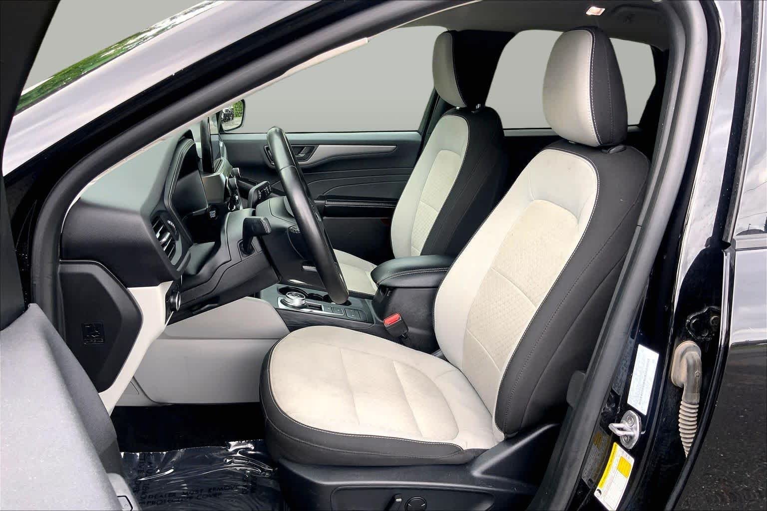 Certified Used 2024 Agate Black Ford Active image 9