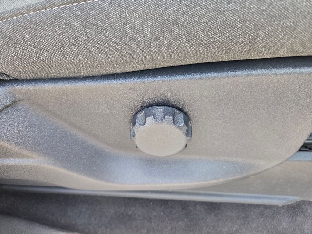 Used 2023 White Ford XL image 15