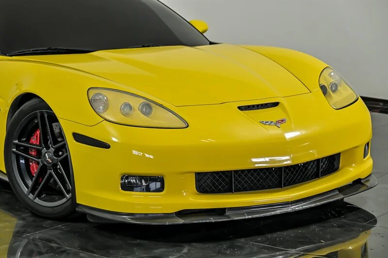 Used 2006 Velocity Yellow Tintcoat Chevrolet Z06 image 2