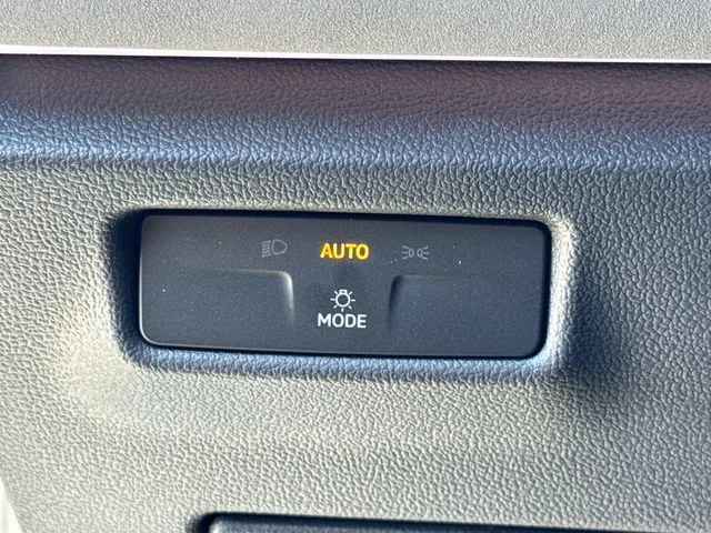 New 2026 Monterey Blue Pearl Volkswagen 2.0T SE image 40