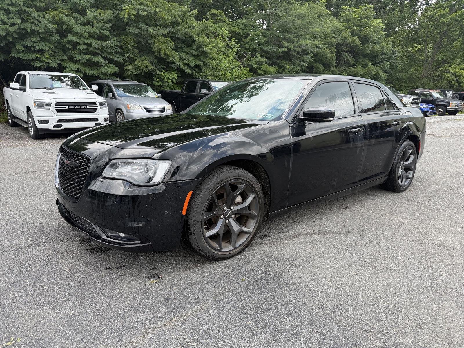 Used 2023 Gloss Black Chrysler 300S image 8