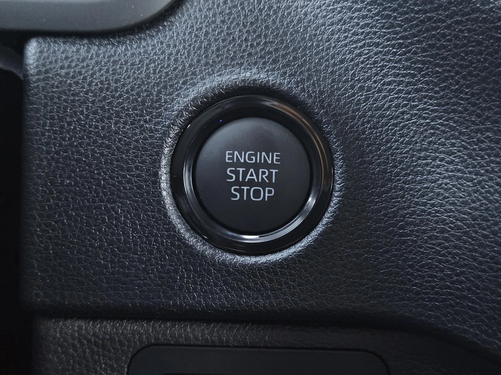 2026 Toyota Tundra SR5 - Photo 18