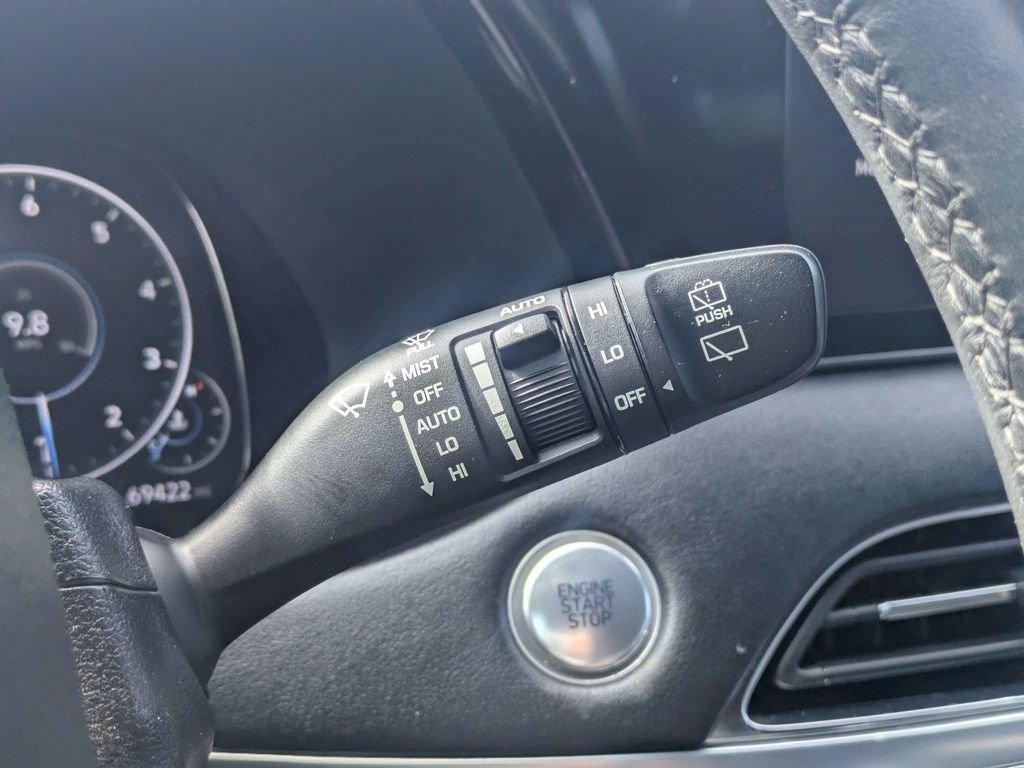 Used 2021 Green Hyundai Calligraphy image 31