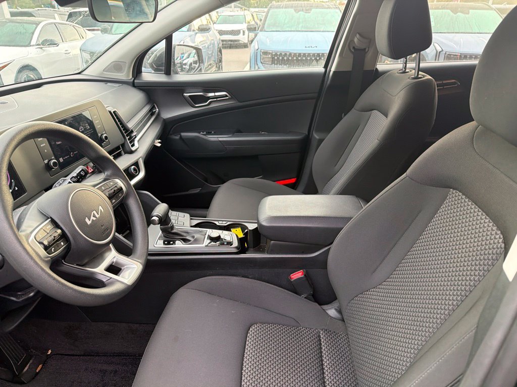 Certified Used 2025 Fusion Black Kia LX image 10