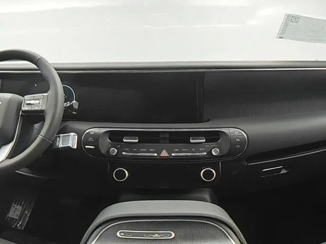 New 2026 Gray Hyundai SEL Premium image 34