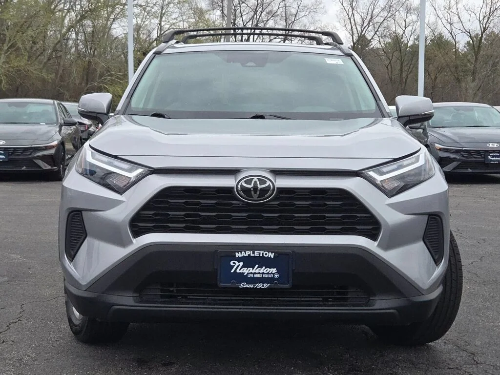 Used 2023 Silver Toyota XLE image 4