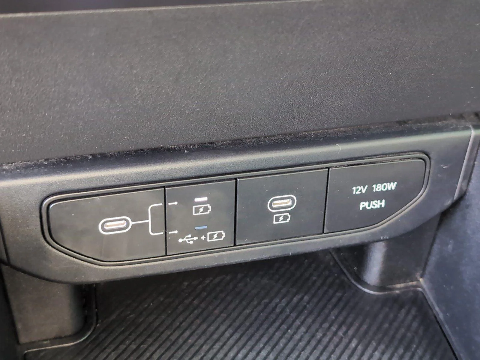 Used 2025 Aurora Black Pearl Kia LXS image 25