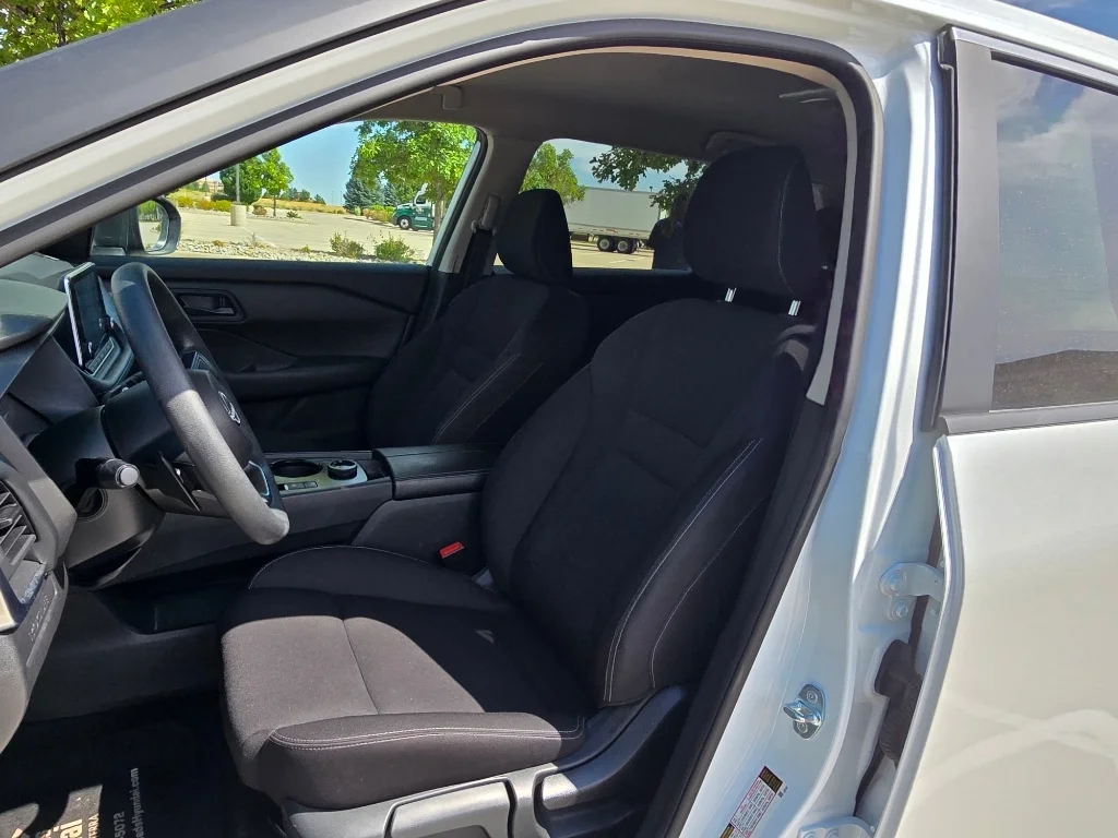 Used 2024 Everest White Pearl Nissan S image 14