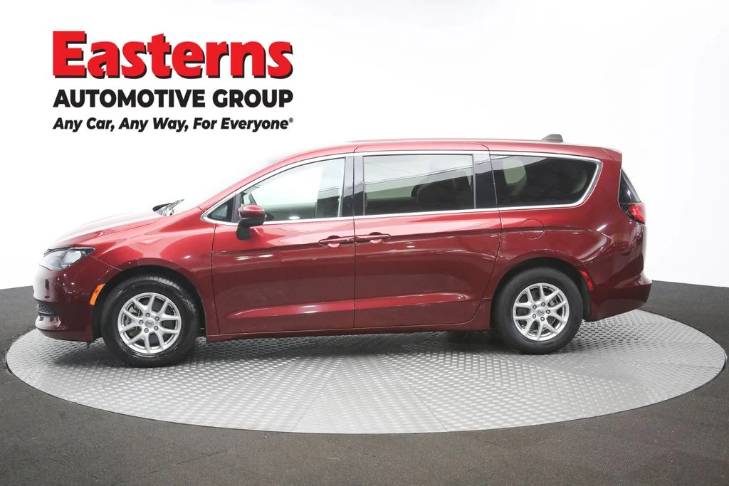 Used 2023 Red Chrysler LX image 55