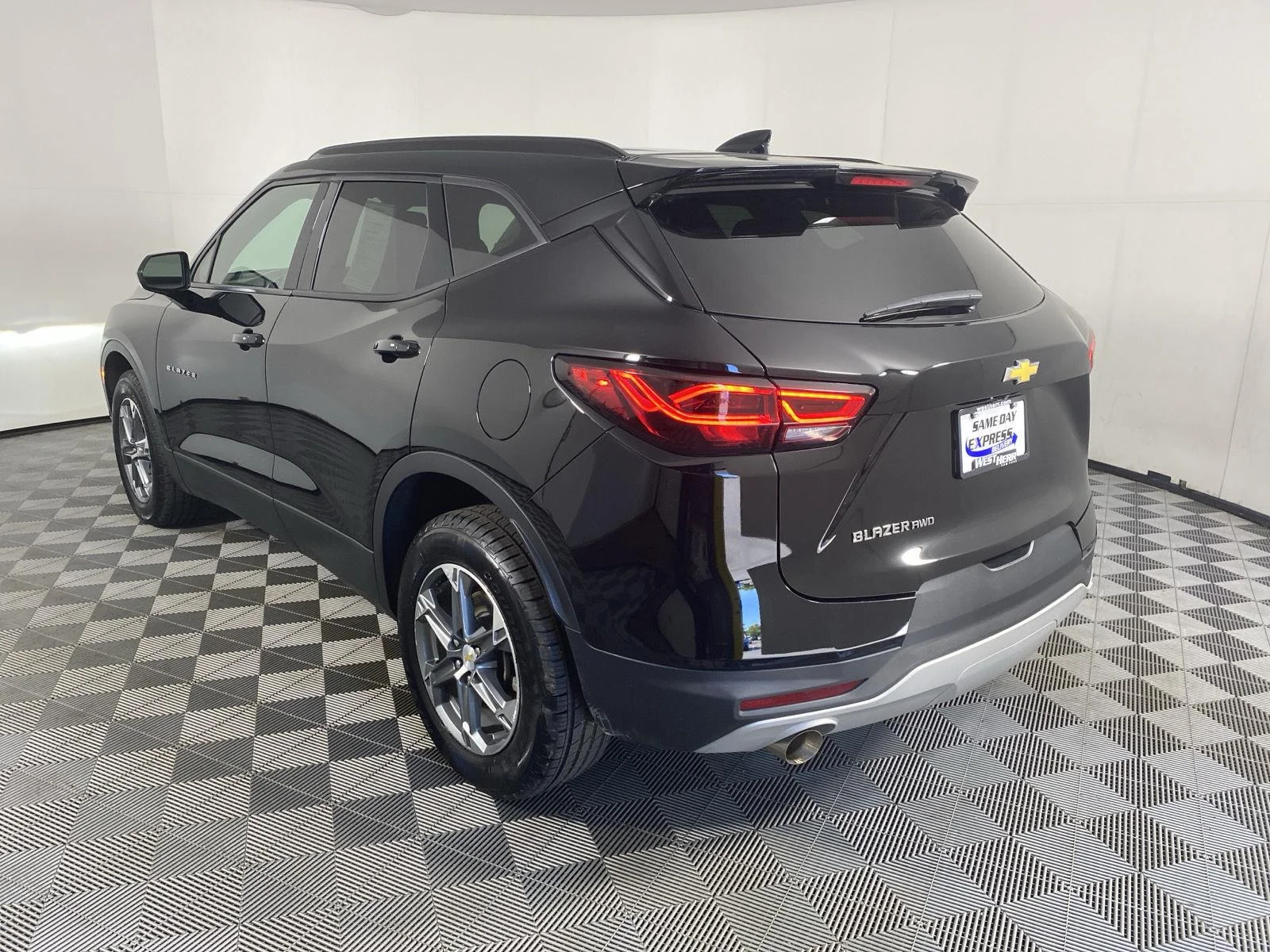 Used 2024 Black Chevrolet LT image 5