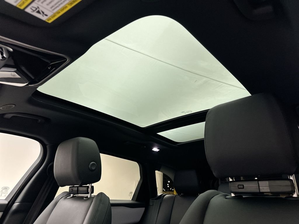 New 2026 Arroios Grey Land Rover S image 19