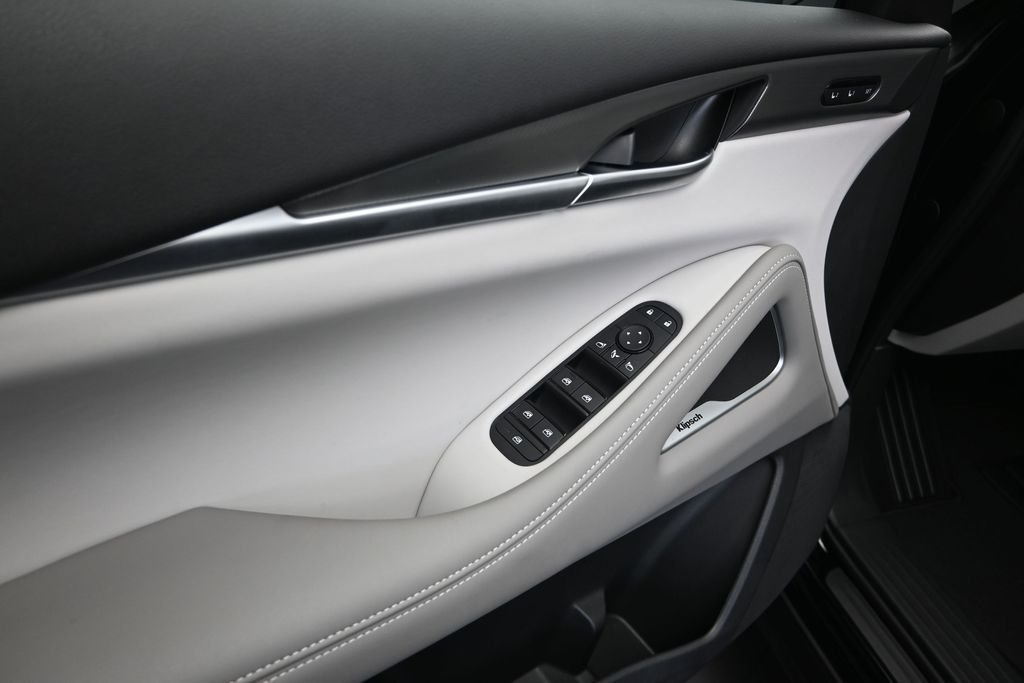 New 2027 MINERAL BLACK INFINITI Luxe FWD image 11