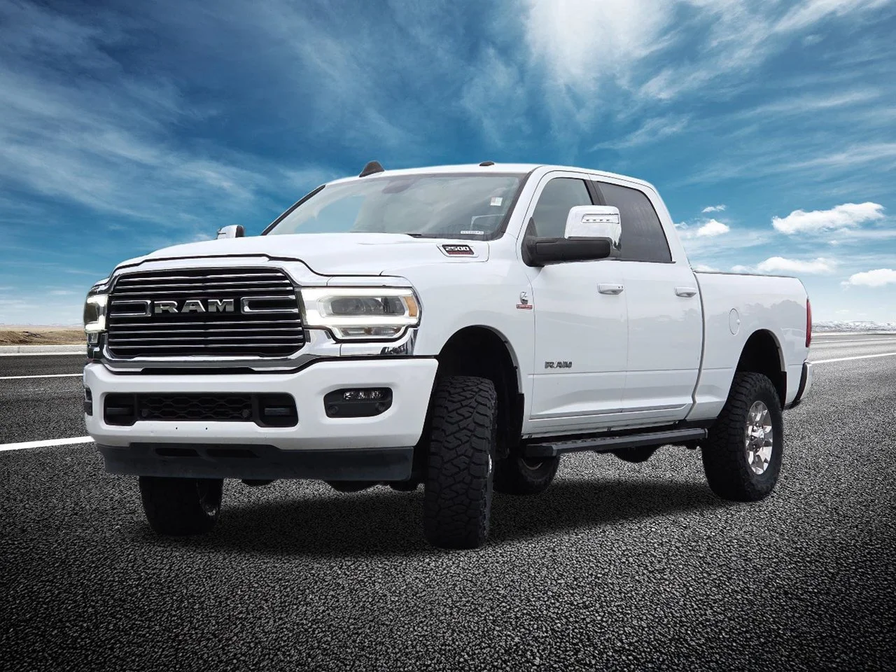 Used 2023  Ram Laramie image 15