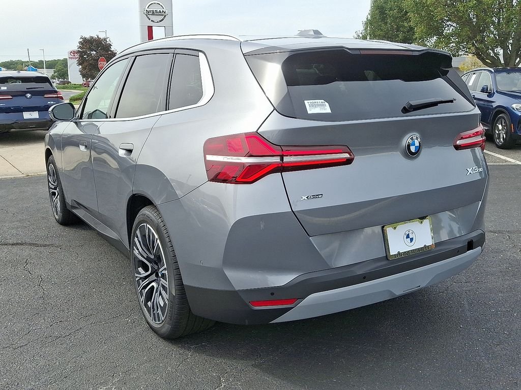 Used 2026 Skyscraper Grey Metallic BMW 30 xDrive image 3