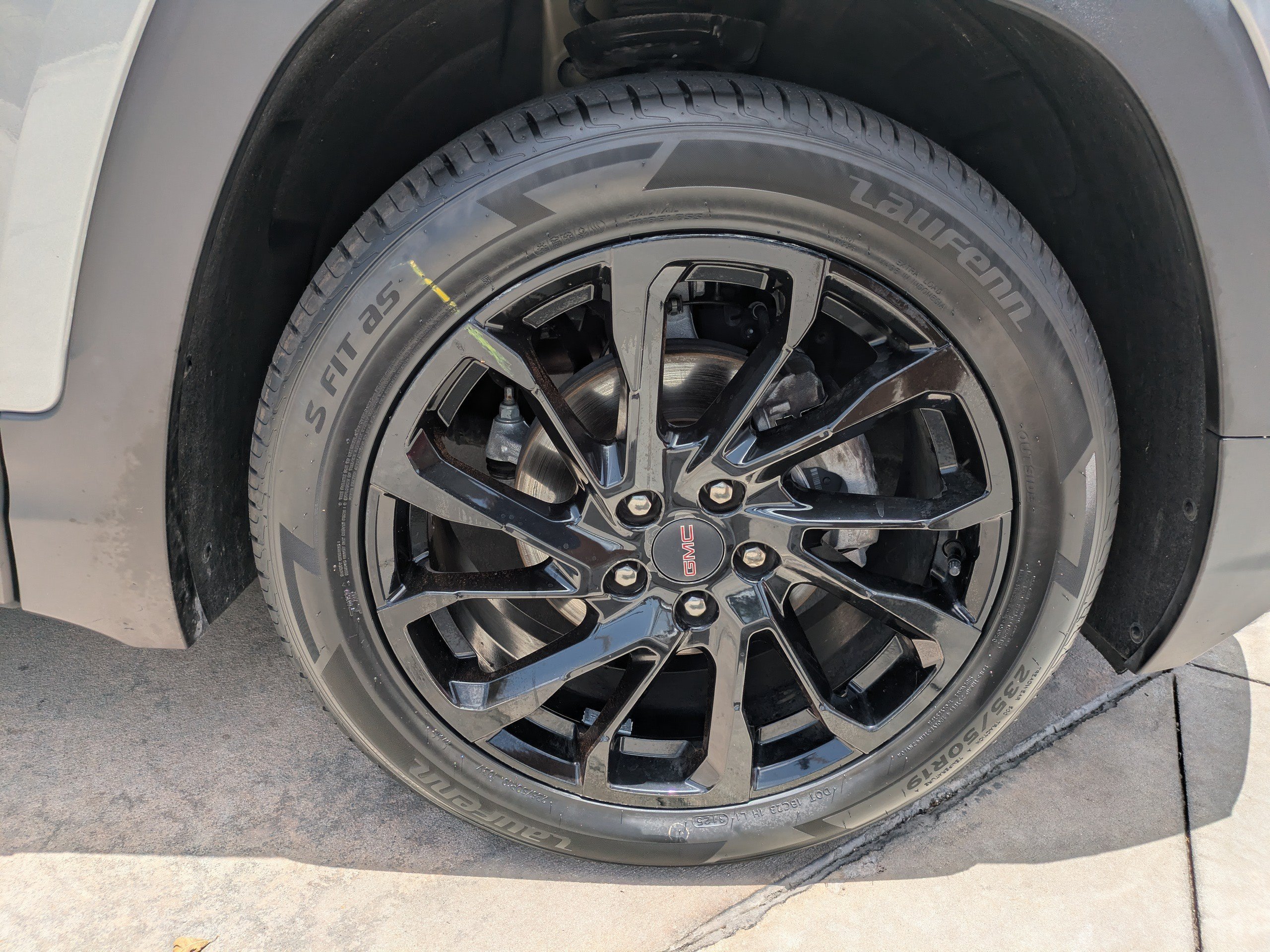 2023 GMC Terrain SLT - Photo 9